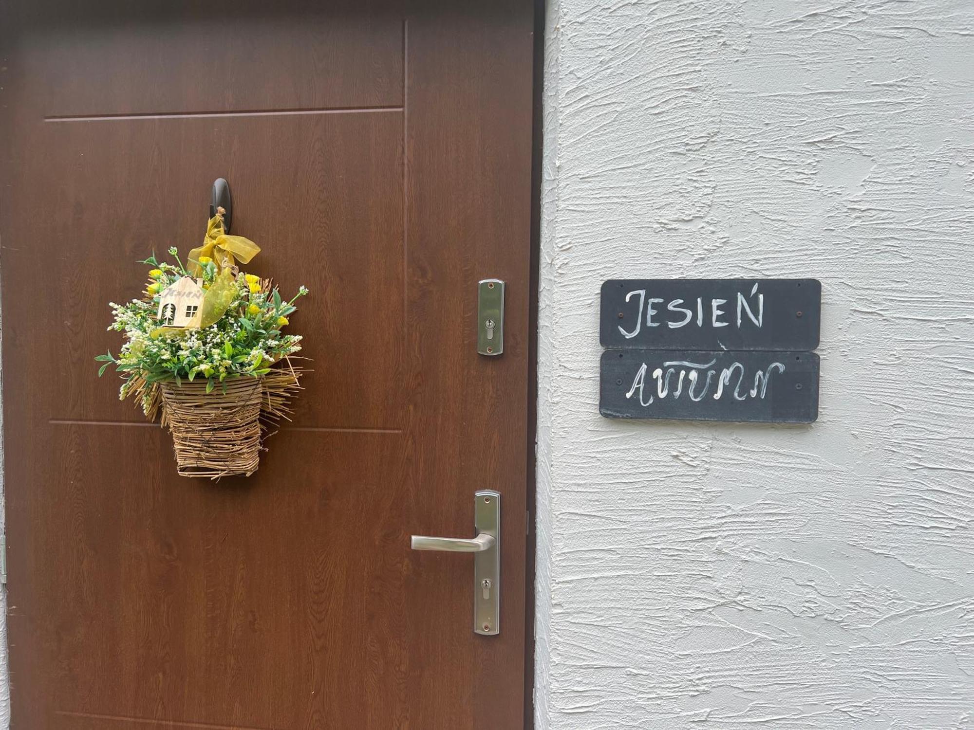 Apartamenty 3 Pory Roku Komarno Esterno foto